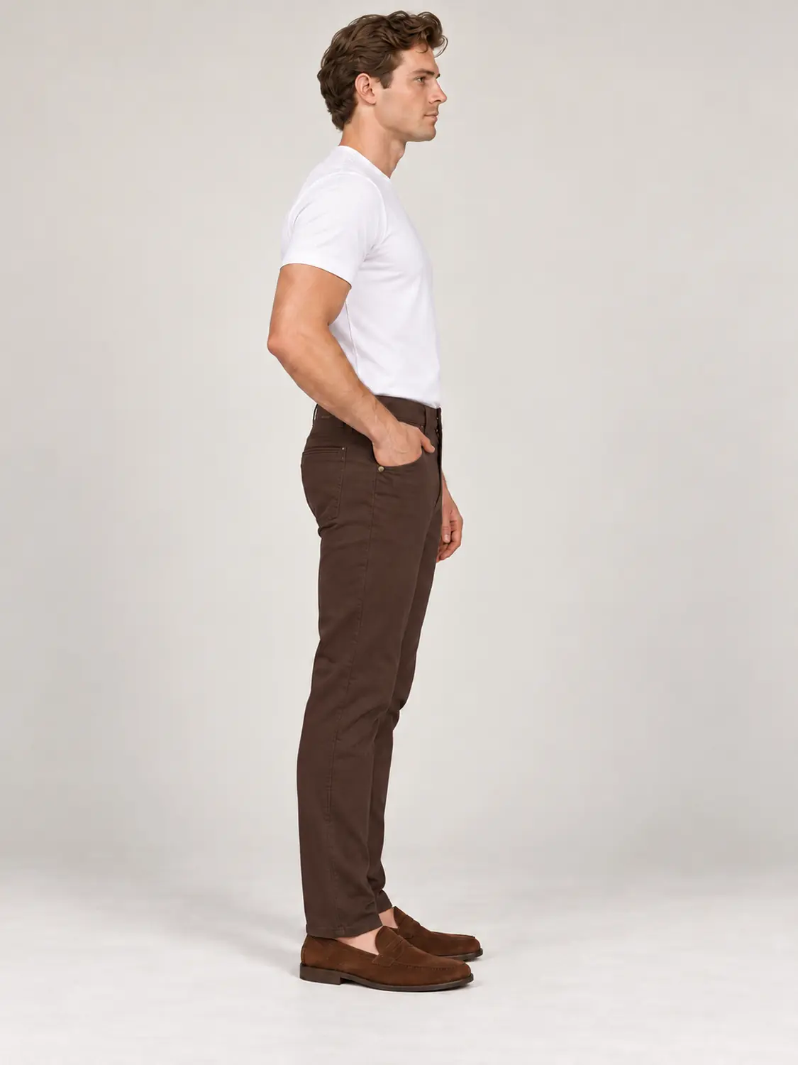 Men’s Brown Pigment-Dyed Stretch Slim Fit Denim-Pocket Chino Pants — view 4