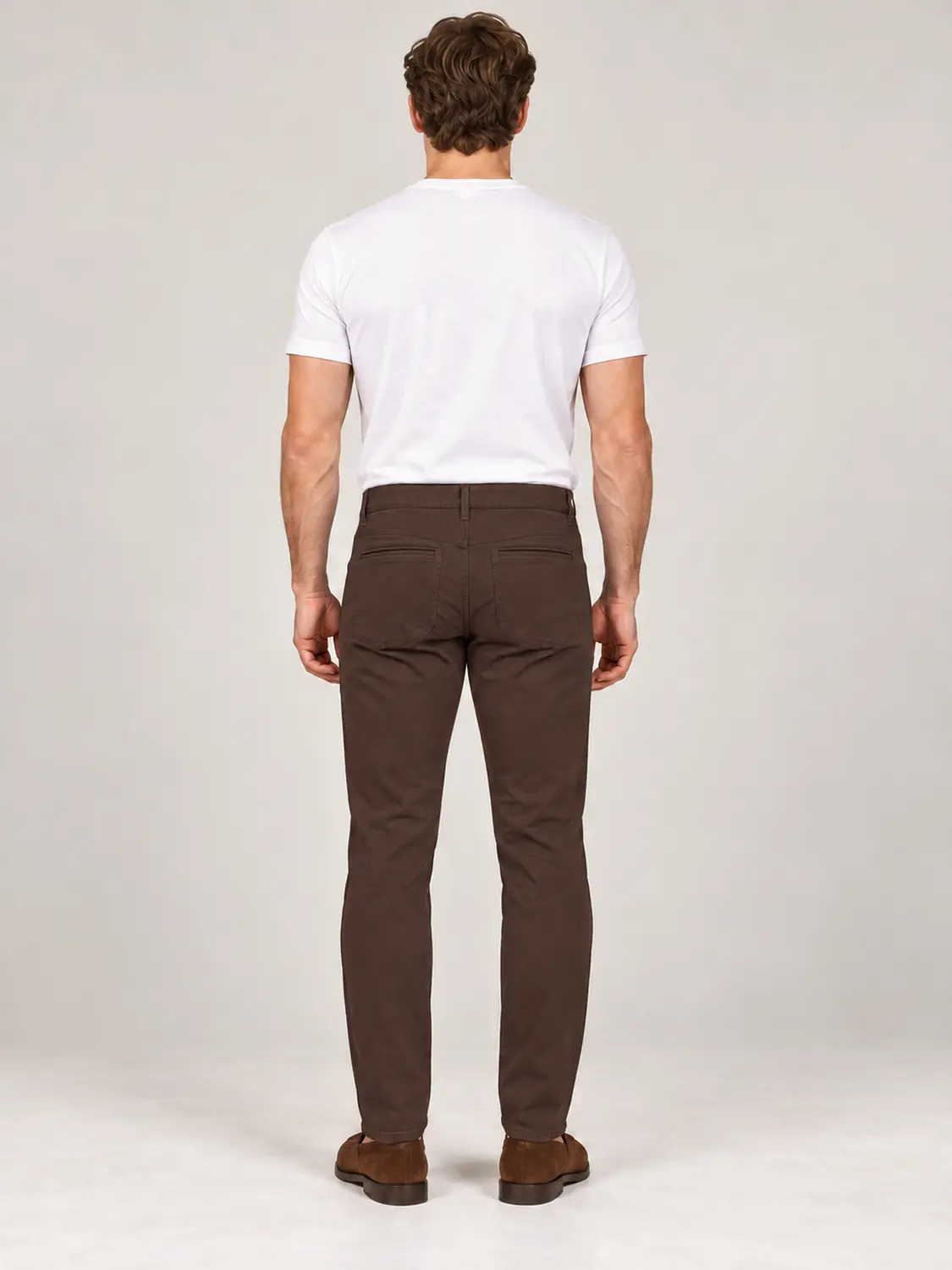Men’s Brown Pigment-Dyed Stretch Slim Fit Denim-Pocket Chino Pants — view 5