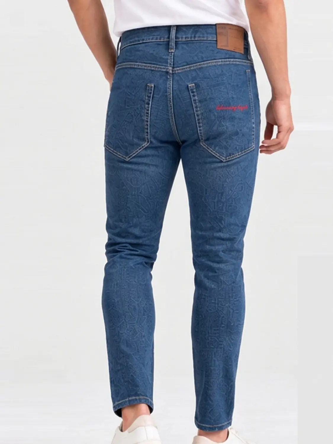 Men’s Medium Blue Washed Stretch Slim Fit Jeans with Back-Pocket Embroidery — view 7