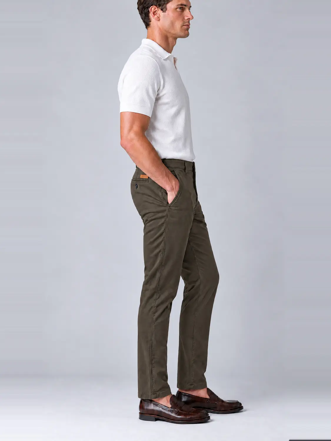 Men’s Olive Stretch Cross-Pocket Chino Pants — view 3
