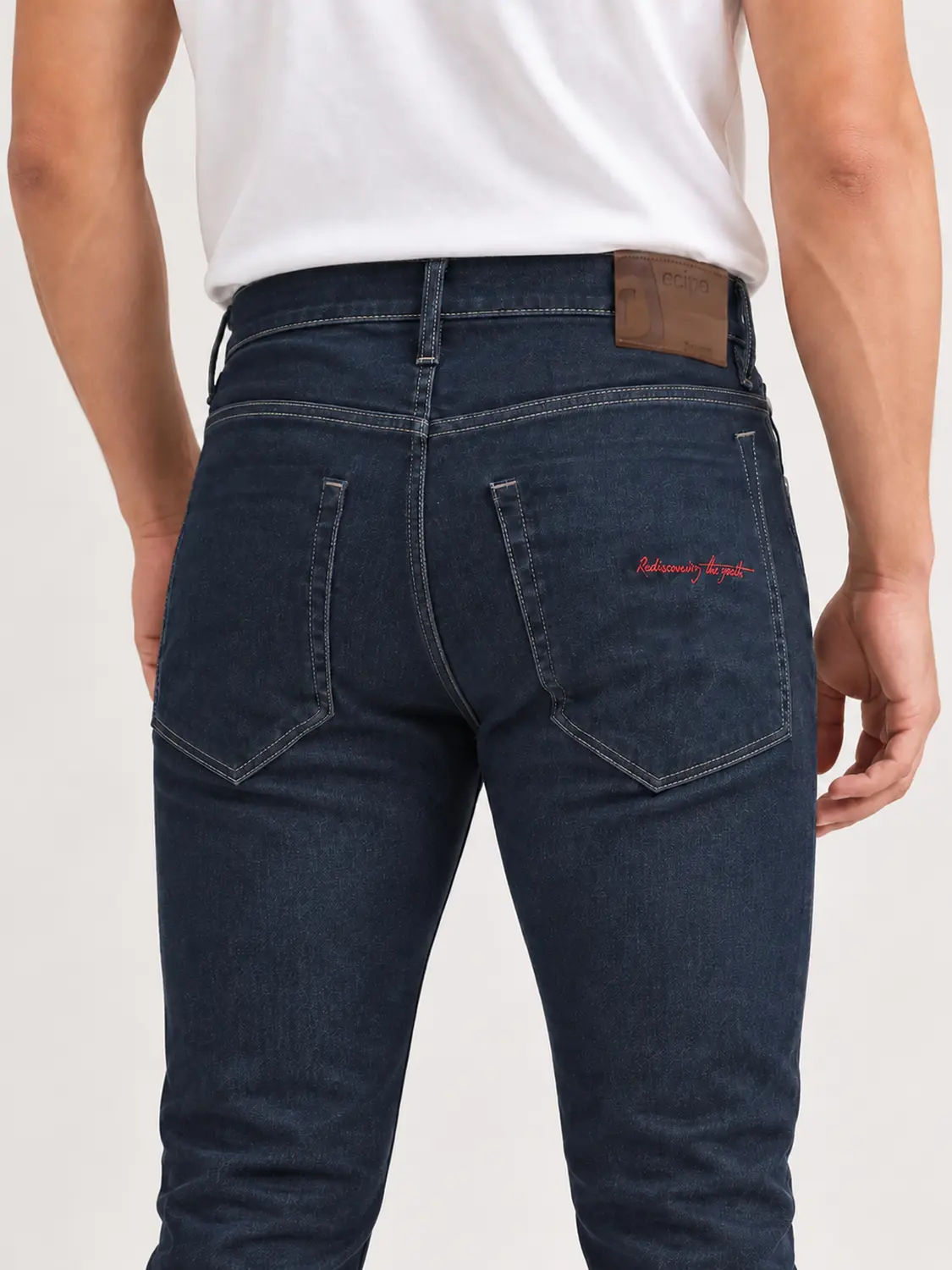 Men’s Navy Washed Stretch Slim Fit Jeans with Back-Pocket Embroidery — view 6